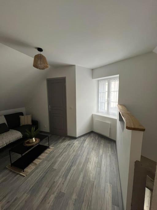 Charmante Maison De Bourg Cosy Acces Wifi Sepmes Eksteriør billede