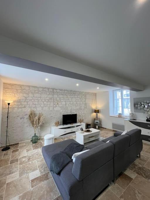 Charmante Maison De Bourg Cosy Acces Wifi Sepmes Eksteriør billede