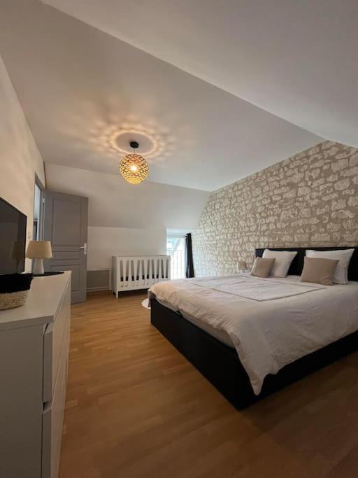 Charmante Maison De Bourg Cosy Acces Wifi Sepmes Eksteriør billede